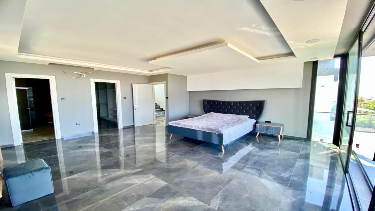 7 Bedroom Villa, Alsancak, Kyrenia